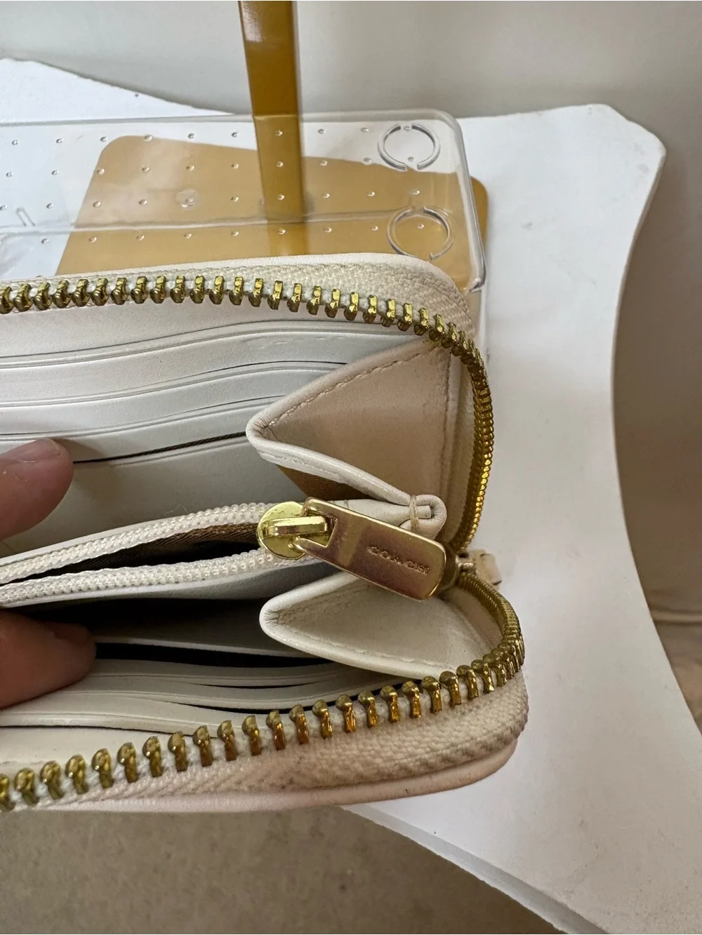 Coach Beige Signature Canvas Shoulder Bag with White Trim and Matching Wallet - Picture 16 of 16